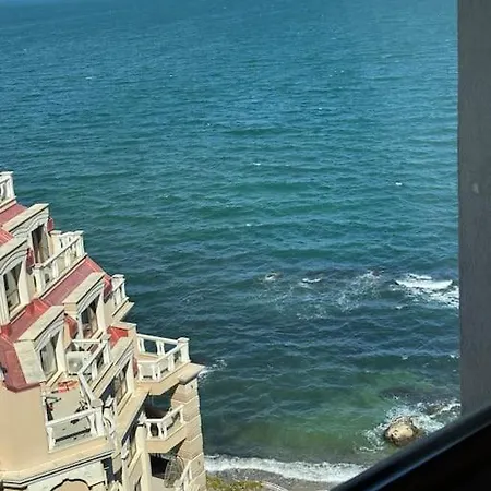 Apartment с изглед към морето в ла мер